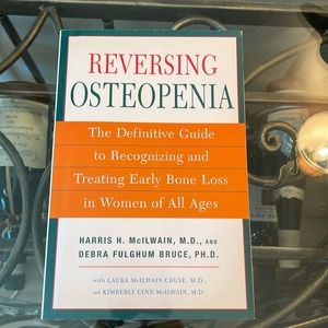 Book, Reversing, osteopenia by Harris H, McIleain and  Debra Fulghum Bruce
